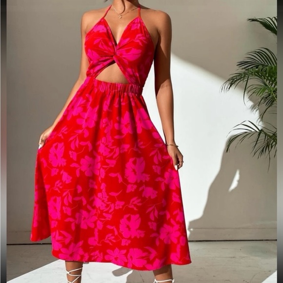 Boho Floral Print Backless Cut Out Twisted Front Halter Maxi Dress - Picture 5 of 5